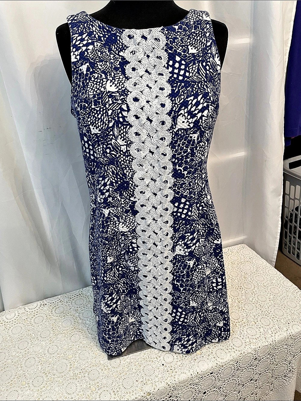 Lilly Pulitzer Blue & White Mini Dress Size 12 PTP 18”Length 32.5” Like New